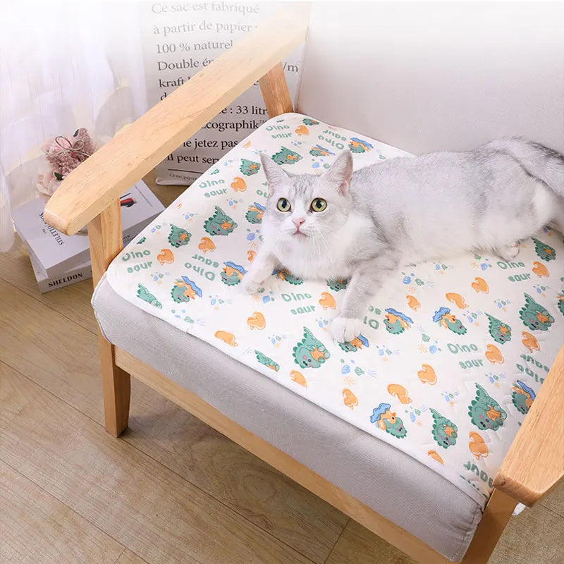 Pet Summer Cooling Ice Silk Latex Pad Dog Cat Sleeping Pad Nest Cool Feeling Dog Bedding Supplies Anti Slip Point Rubber Bottom